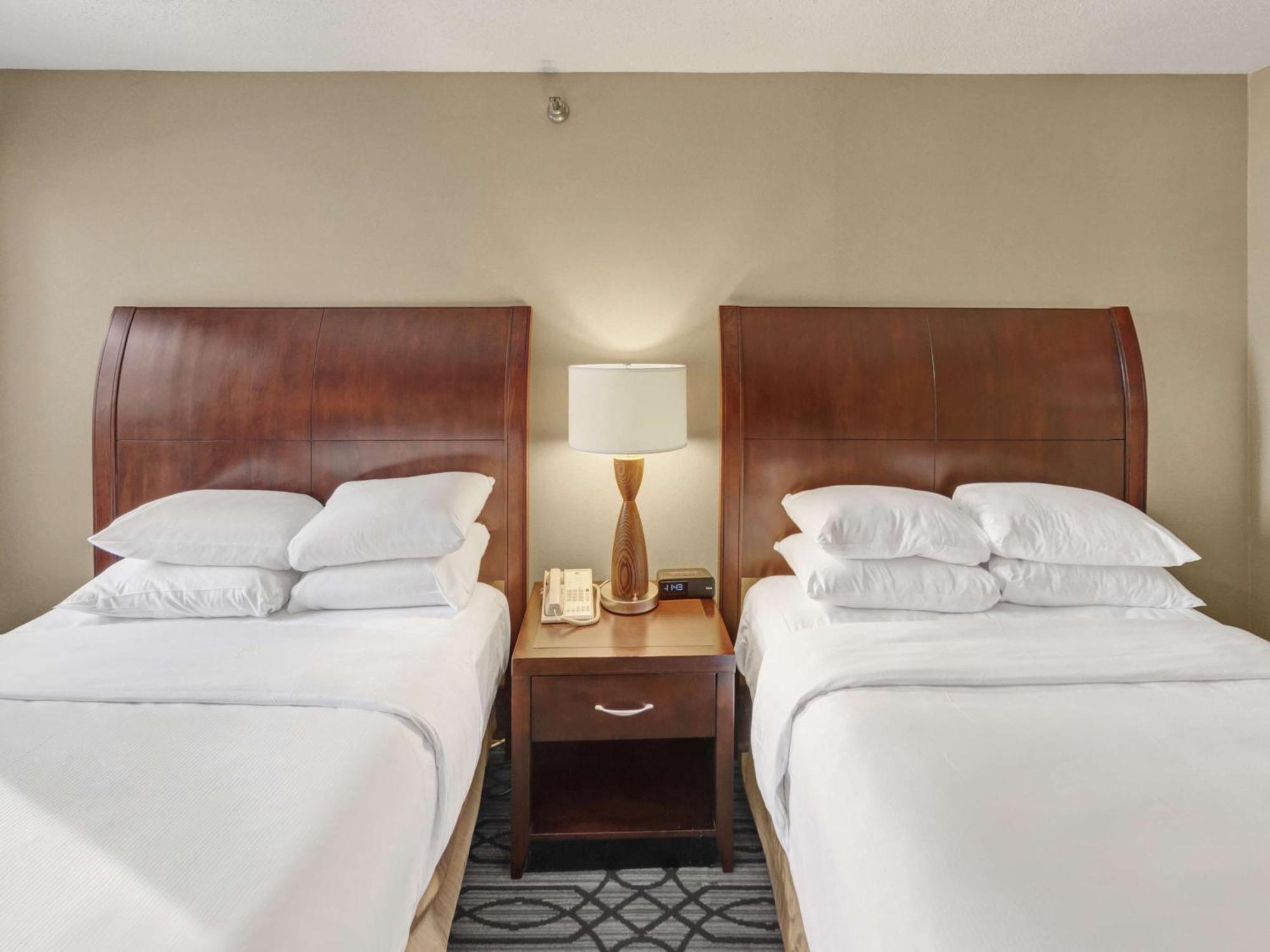 Doubletree By Hilton St Paul Downtown Hotell Saint Paul Exteriör bild