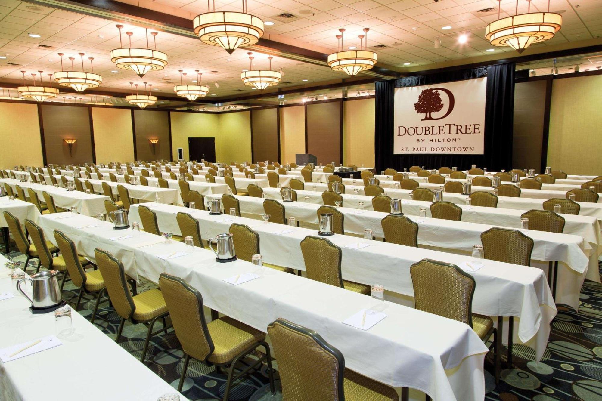 Doubletree By Hilton St Paul Downtown Hotell Saint Paul Exteriör bild