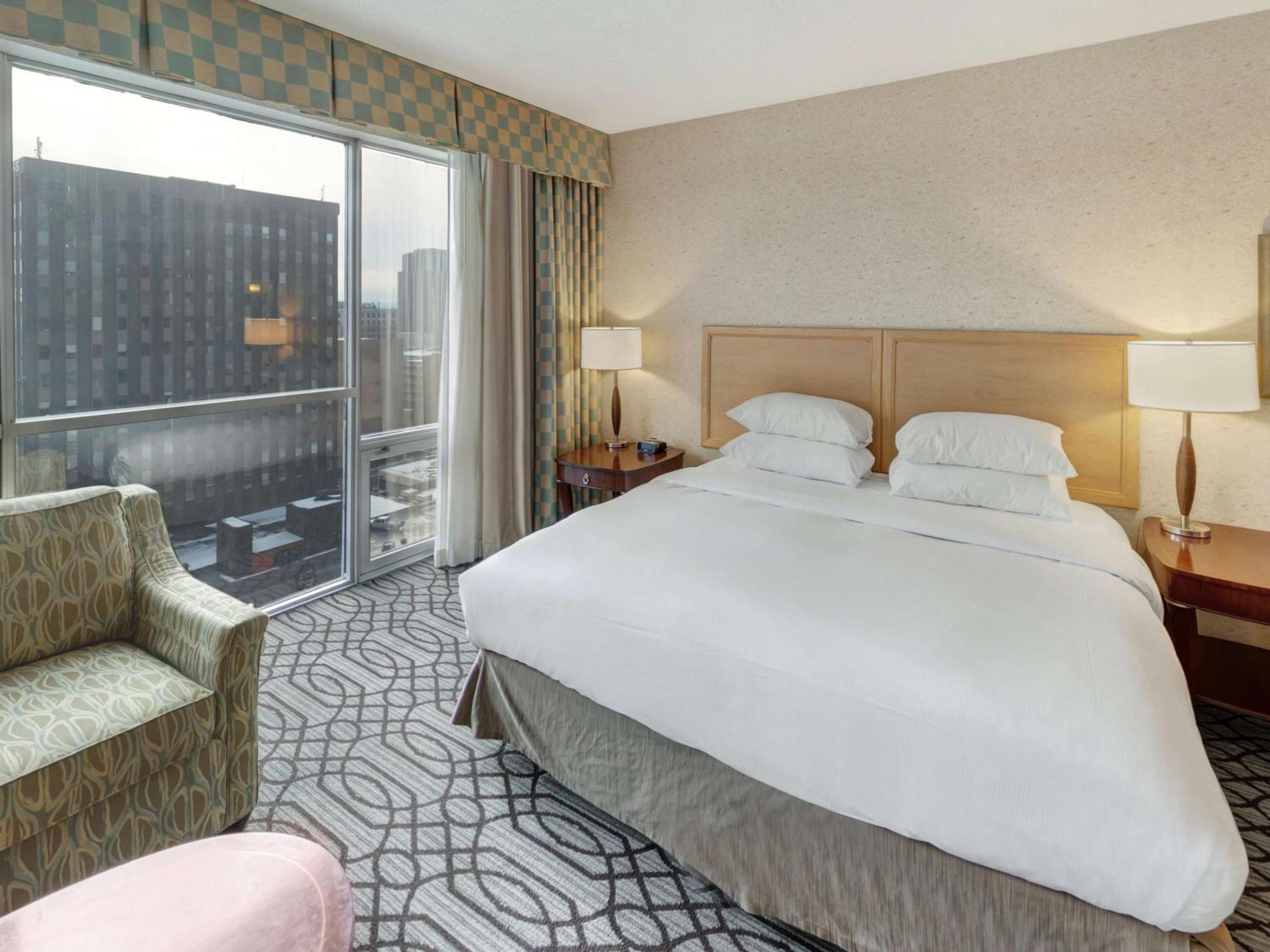 Doubletree By Hilton St Paul Downtown Hotell Saint Paul Exteriör bild