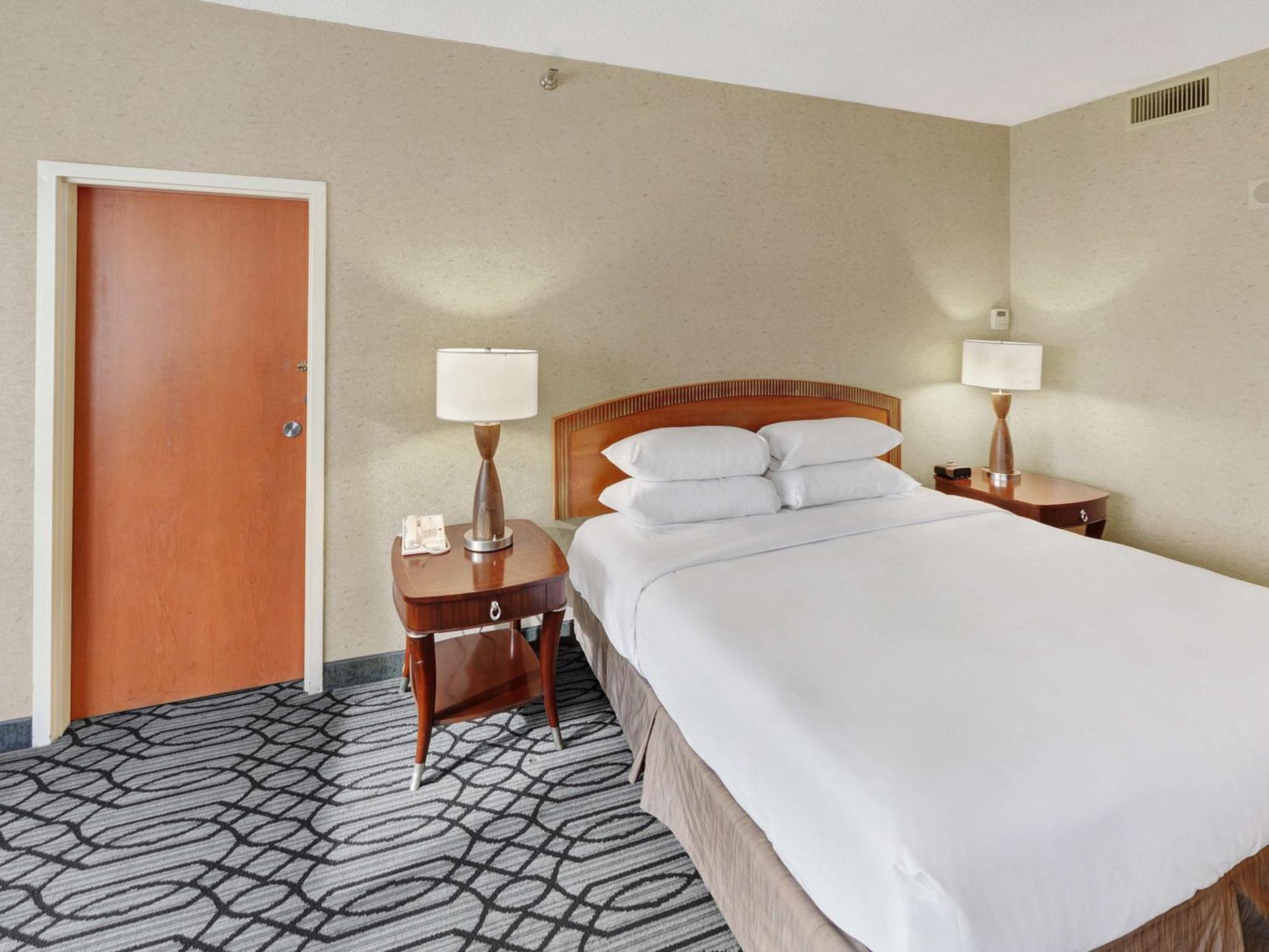 Doubletree By Hilton St Paul Downtown Hotell Saint Paul Exteriör bild