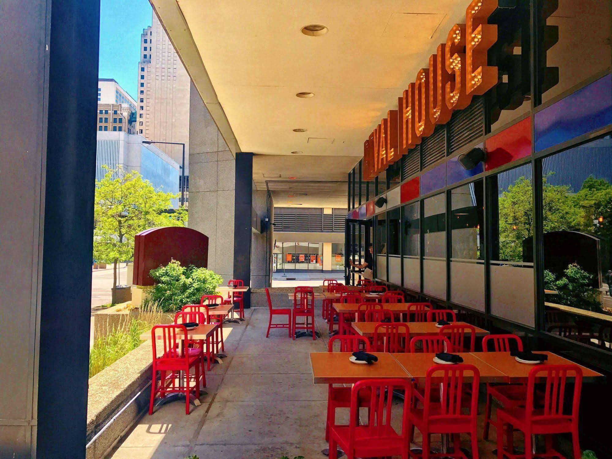 Doubletree By Hilton St Paul Downtown Hotell Saint Paul Exteriör bild